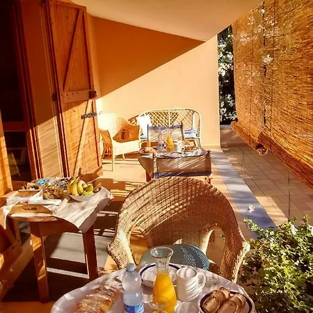 Via Dei Gerani Bed and breakfast Sinnai
