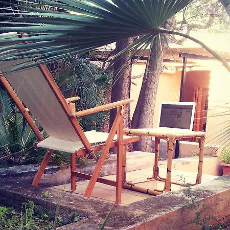 Via Dei Gerani Bed & Breakfast *