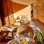 Via Dei Gerani Bed & Breakfast Sìnnai